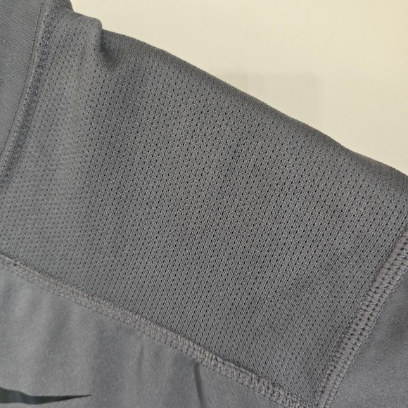 Nike Dri-FIT Athletic T-Shirt Striped Training Gym Activewear - Picture 5 of 8